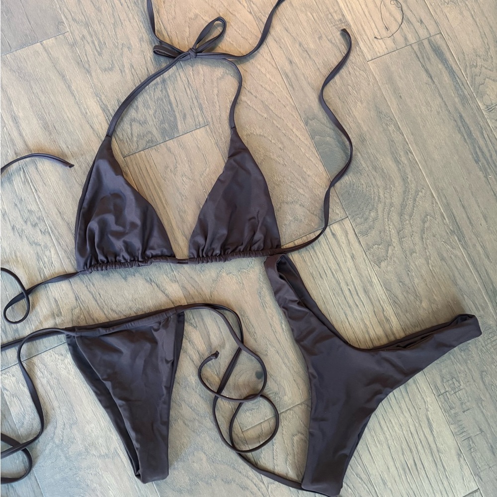 Berry beachy Triangle Bikini Set Brown S bottoms L top